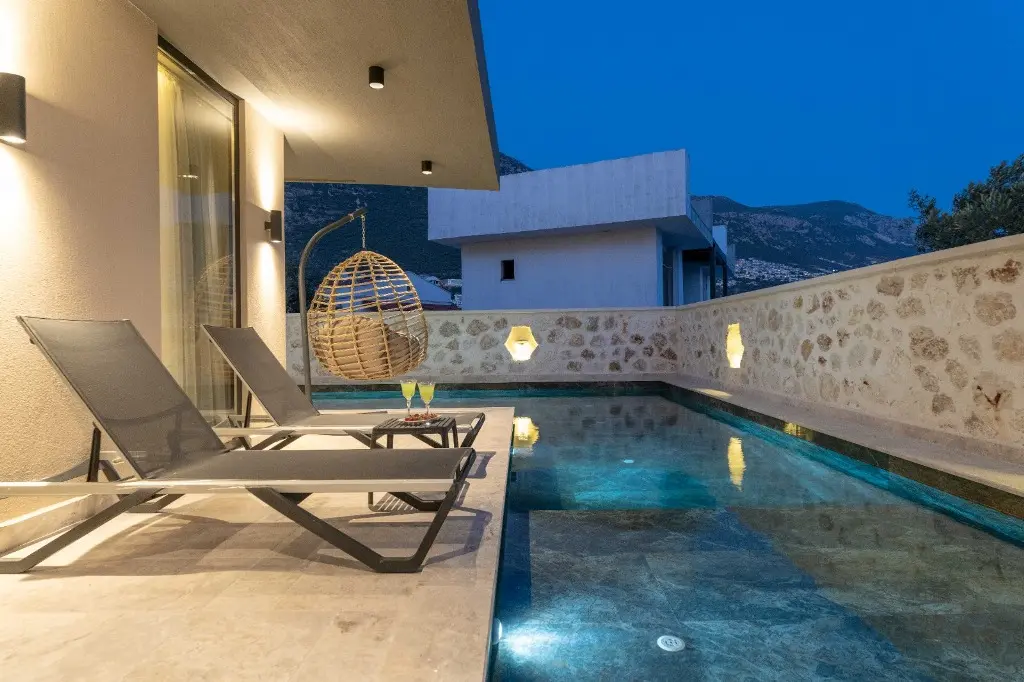 Property in Kalamar